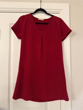 Pixi+Ivy Women's Red V-Neck